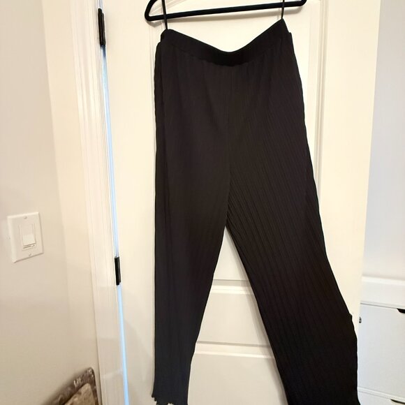 Chicos Size 2R So Slimming Emme Flare - Picture 3 of 3